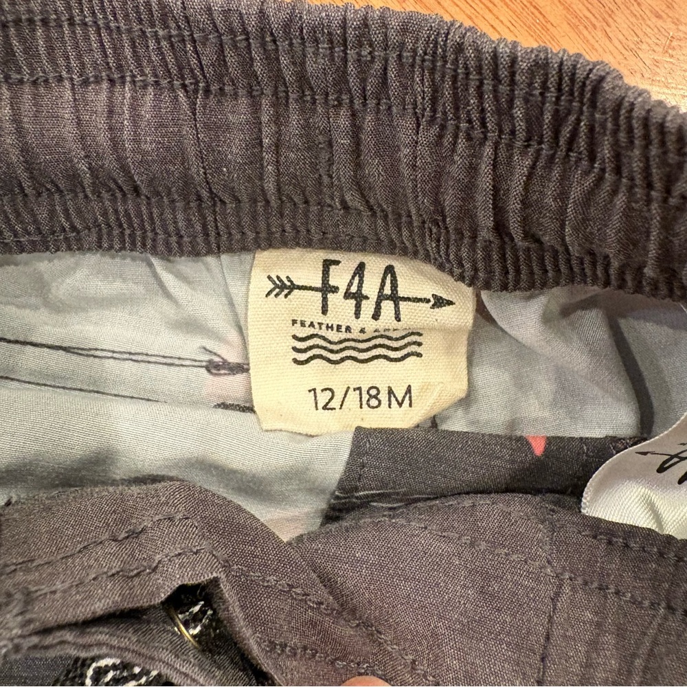 Feather 4 Arrow Shark Fin Boardshort Swimsuit - Picture 4 of 6